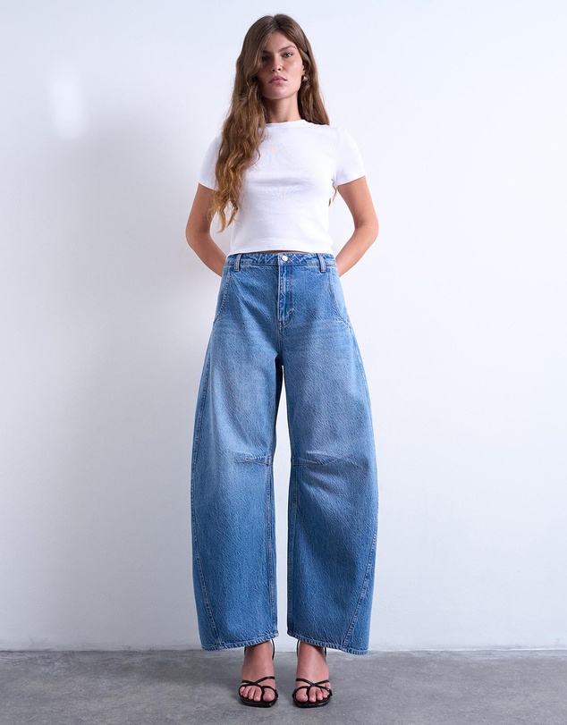 TOPSHOP - Horseshoe Mid Rise Barrel Leg Jeans