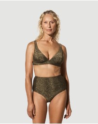 Form and Fold - The Wirefree D-G Top