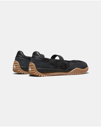 Converse - Run Star Trainer Ballet Flats - Unisex