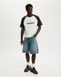 Cotton On - Cropped Fit Graphic T-Shirt