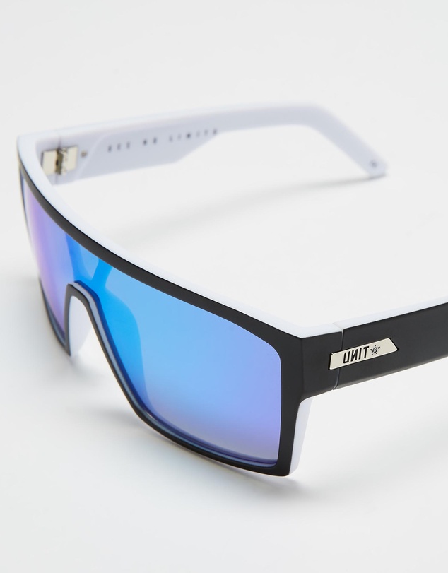 UNIT - Command Polarised Sunglasses