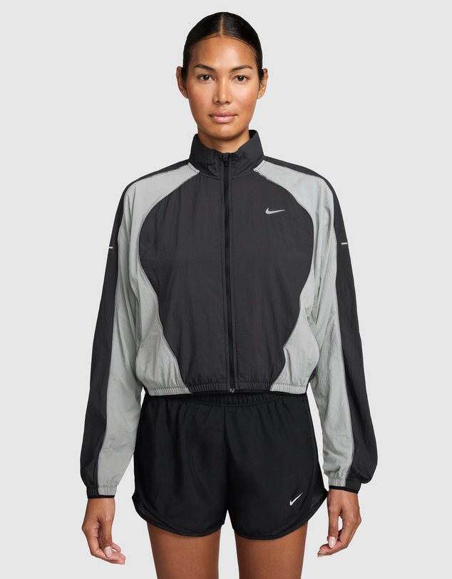Nike - Swift Repel UV Protection Running Jacket
