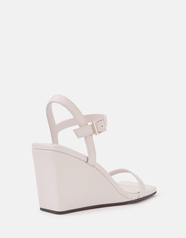Wittner - Prisca Mid Heel Vintage Ivory Leather