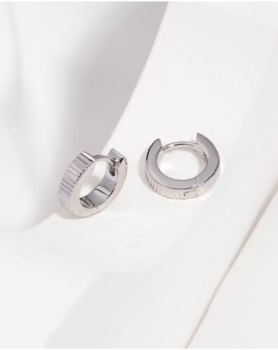 Wanderlust + Co - Ribbed Bar Silver 8mm Baby Huggie Earrings