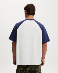 Cotton On - Box Fit T-Shirt