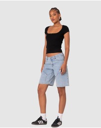 EDIKTED - Priscilla Lace Trim T Shirt