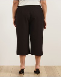 Atmos&Here Curvy - Molly Capri Pants