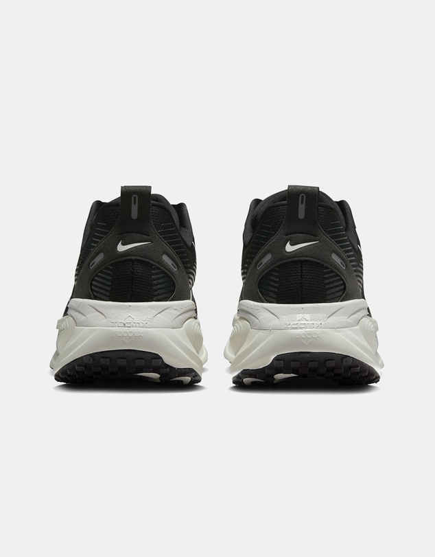 Nike - Nike Vomero 18 - Men's