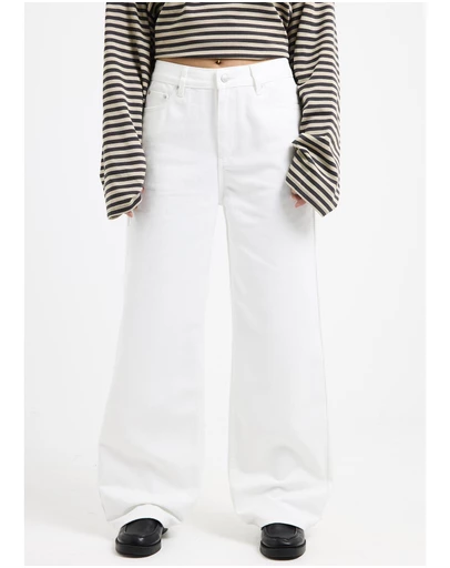 Subtitled - Alexa Mid Rise Relaxed Denim Jeans