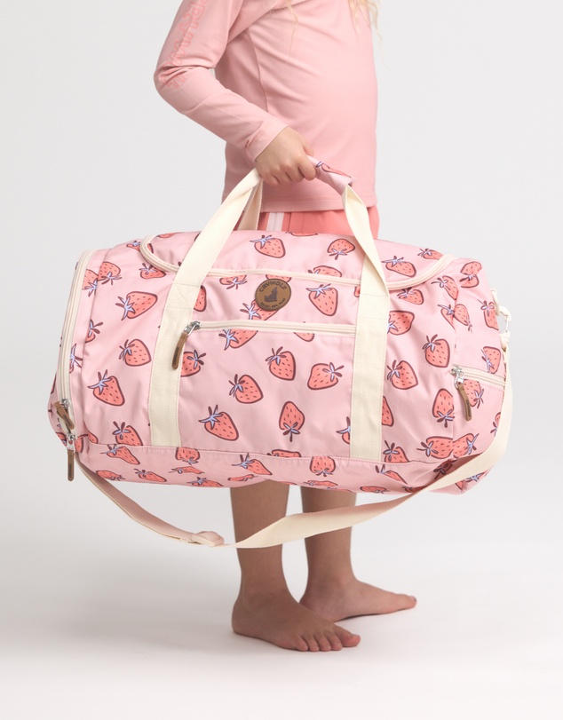 Crywolf - PACKABLE DUFFEL Strawberry Splash