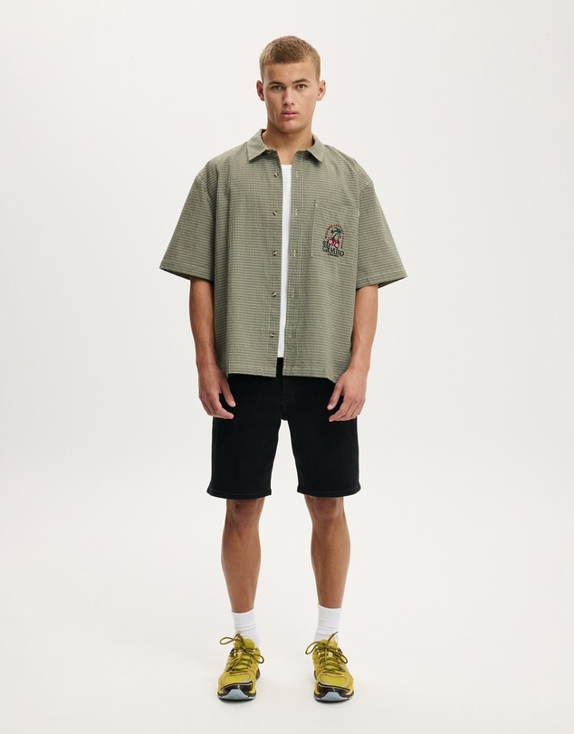 Cotton On - Loose Straight Denim Short