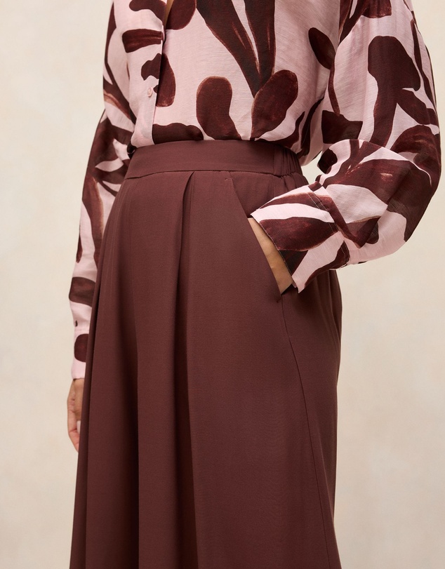 Trenery - Pleat Detail Palazzo Pant in Espresso