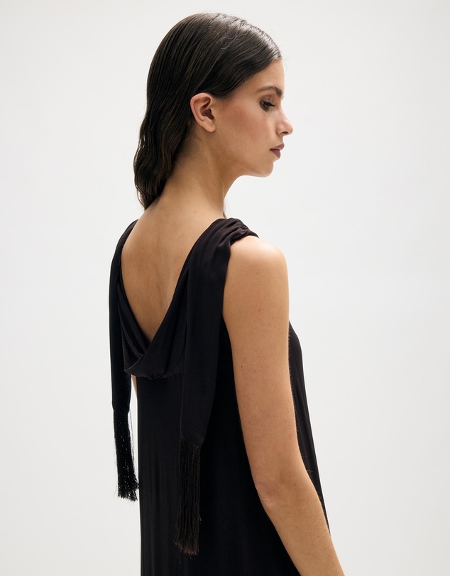 Minima Esenciales - Mika Scarf Maxi Dress