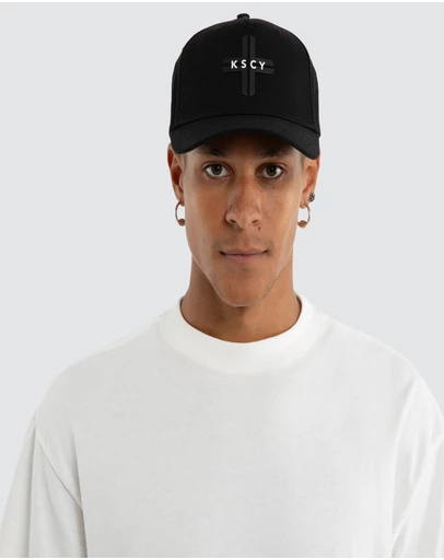 Kiss Chacey - Cross Cap