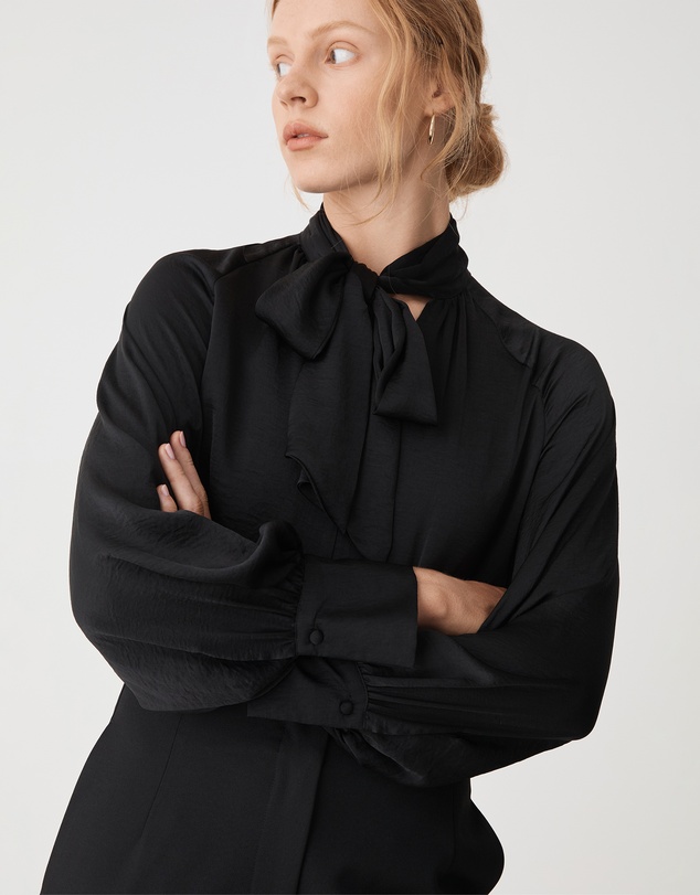 Forcast - Sienna Pussybow Blouse