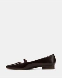 Wittner - Carina Crinkle Patent Leather Pointed Ballet Flats