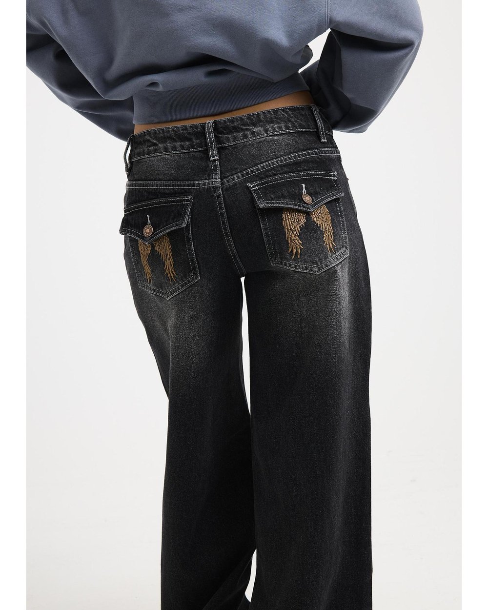 Neon sign BLACK UNHEMMED WIDE DENIM 44 NEON SIGN（ネオンサイン 