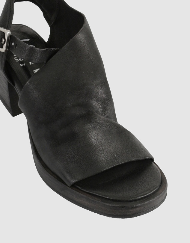 Sempre Di - Elanora Wedge Sandals