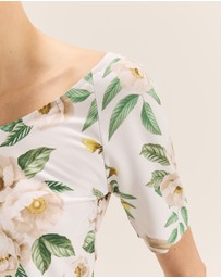 Review - Peony Top