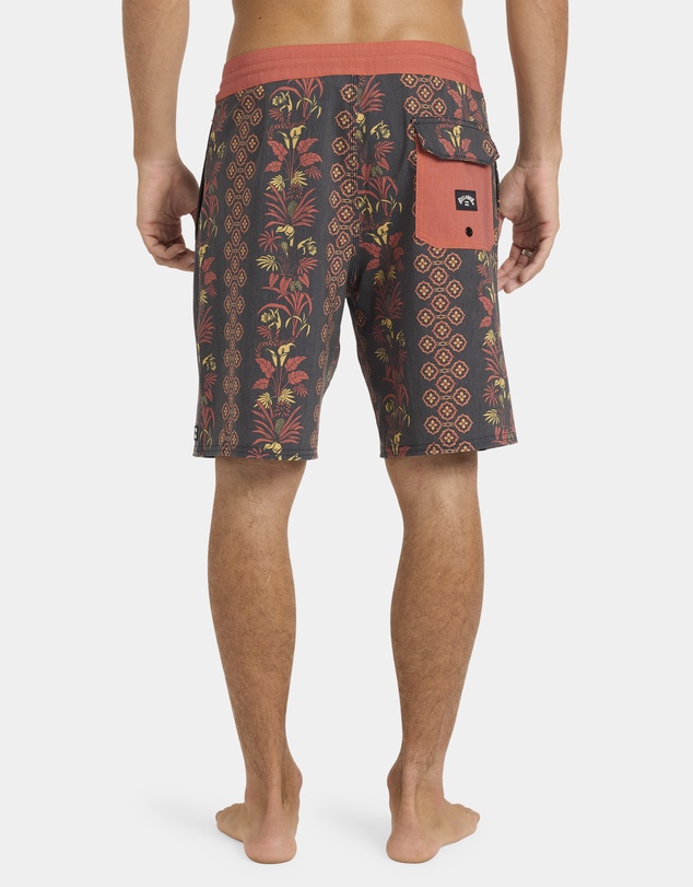 Billabong - Mens Sundays Lo Tide 18.5