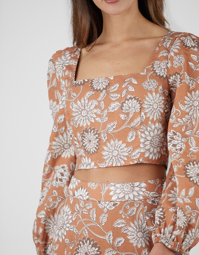 Amelius - Folklore Crop Top