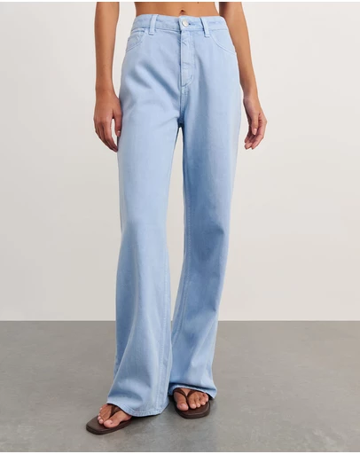 Jag - Loe Mid Rise Straight Jean