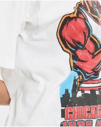 Vintage by The Real Deal - Pre Loved - 1996 NBA Chicago Bulls Tee