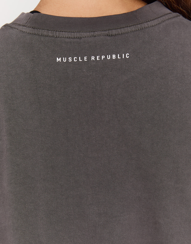 Muscle Republic - Essentials Long Sleeve Tee