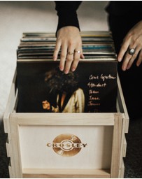 Crosley - Crosley Voyager Bluetooth Portable Turntable - Floral + Bundled Record Storage Crate