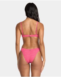 Billabong - Womens We're Wild Demi Underwire Bikini Top