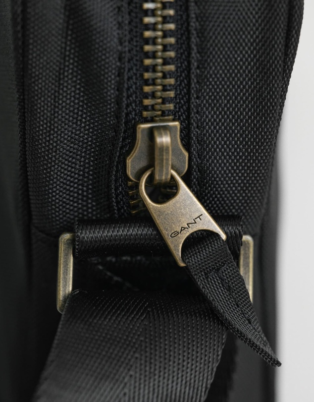 Gant - Archive Shield Crossbody Bag