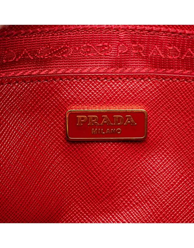 Pre-Loved by Azura Reborn - Pre-Loved prada Saffiano Leather Crossbody Bag with Adjustable Strap and Zip Closure