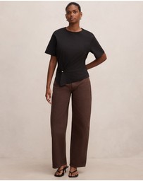 Forever New Petite - Emma Petite Mid Rise Barrel Jeans