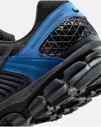 Nike - Zoom Vomero 5 SE - Men's