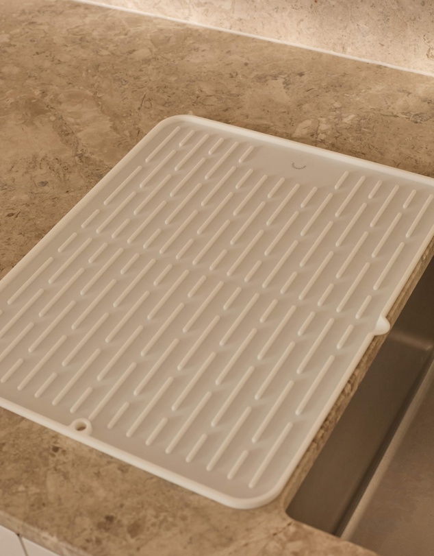 DESIGNSTUFF - DRIP Folding Silicone Drying Mat Large w/ Drainage Mouth