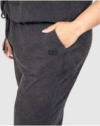 Love Your Wardrobe - Mackenzie Acid Wash Pants