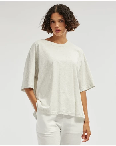 Amelius - Leah Boyfriend Tee