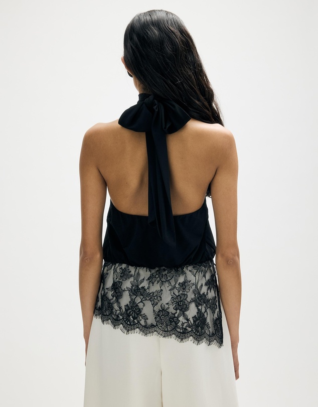 Minima Esenciales - Isaline Lace Hem Halter Top