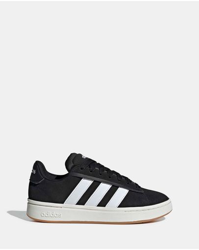 Core Black / Cloud White / Off White