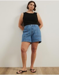 Atmos&Here Curvy - Samira Relaxed Denim Shorts