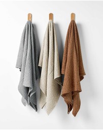 Aura Home - Waffle Throw