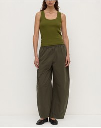 Assembly Label - Robyn Scoop Neck Tank