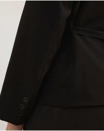 Atmos&Here Curvy - Giselle Belted Tailored Blazer