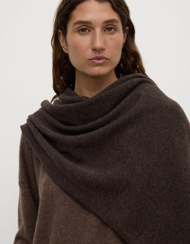 Assembly Label - Wool Scarf Ganache