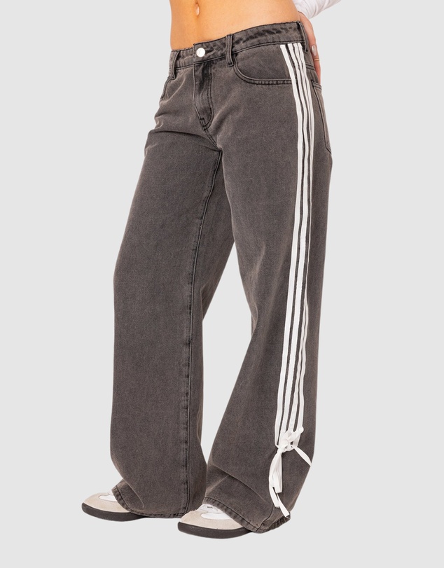EDIKTED - Washed Low Rise Ribbon Jeans
