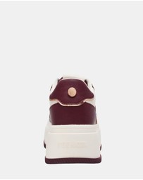 Steve Madden - Dynamo White Cherry Lacq Sneakers