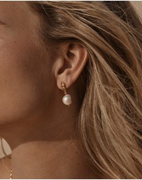 Amber Sceats - Adelanto Earrings