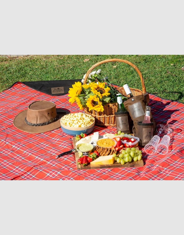 Jacaru - Jacaru 8003XXXL Oilskin Picnic Blanket