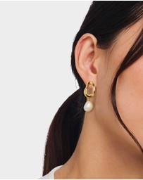 THOMAS SABO - THOMAS SABO Stud Earrings with Freshwater Pearls in Gold