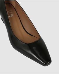 S by Sempre Di - Maureen Courtshoes